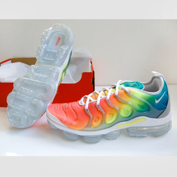 Nike Air VaporMax Plus Men\'s Shoes 924453 103 White/Neptune Green REG: $210 RARE main image 7